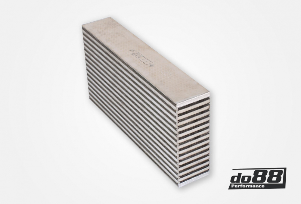 Garrett Intercooler Noyau Air-Air (610 x 307 x 114 mm) - 950 CV dans le groupe Moteur / Réglage / Garrett Intercooler Noyau / Air-Air Intercooler Noyau, Garrett chez do88 AB (703522-6005)