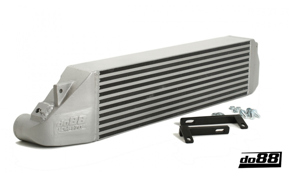 Volvo C30/S40/V50/C70 Turbo 04-13 Intercooler dans le groupe Adapté au modèle / Volvo / C30 C70 S40 V50, P1 (2004-2013) chez do88 AB (ICM-170)