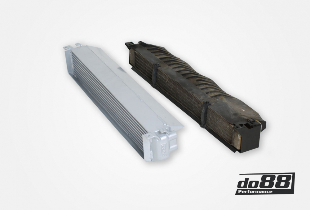 BMW M3 E46 Radiateur d\'huile moteur Racing BMW M3 E46 Radiateur d\'huile moteur Racing